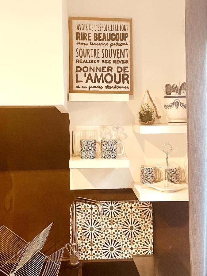 Superbe Appartement Boheme Dans Les Vignes Nîmes Buitenkant foto