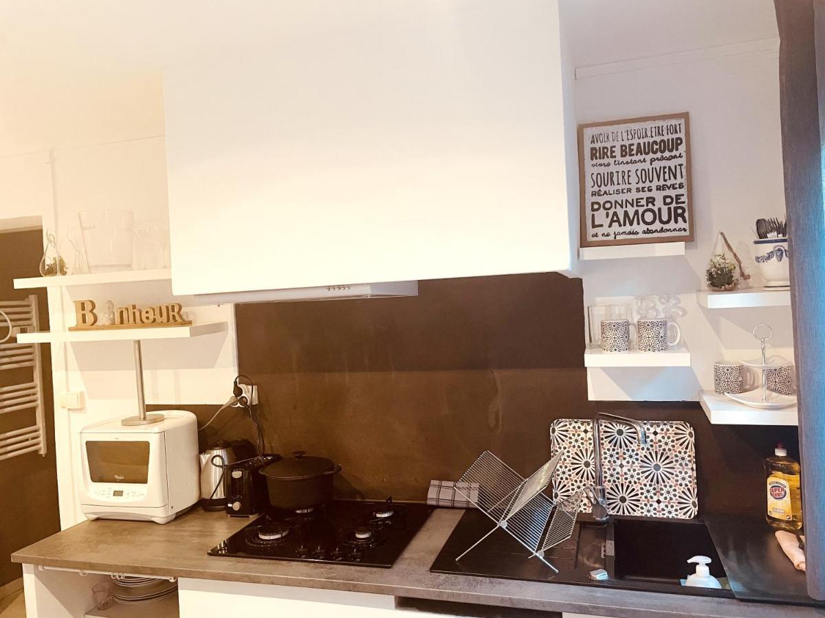 Superbe Appartement Boheme Dans Les Vignes Nîmes Buitenkant foto