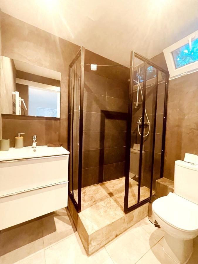 Superbe Appartement Boheme Dans Les Vignes Nîmes Buitenkant foto