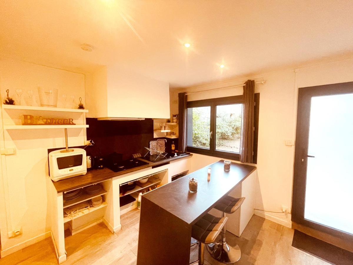 Superbe Appartement Boheme Dans Les Vignes Nîmes Buitenkant foto